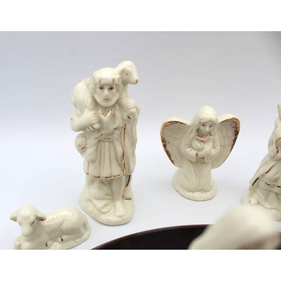 Nativity Set Holiday Style Wooden Base White Porcelain with Gold Color Accents - Picture 6 of 16